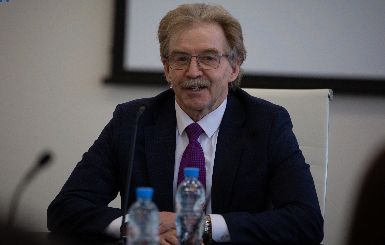 Педагоги Кольцово попробовали себя в роли политиков